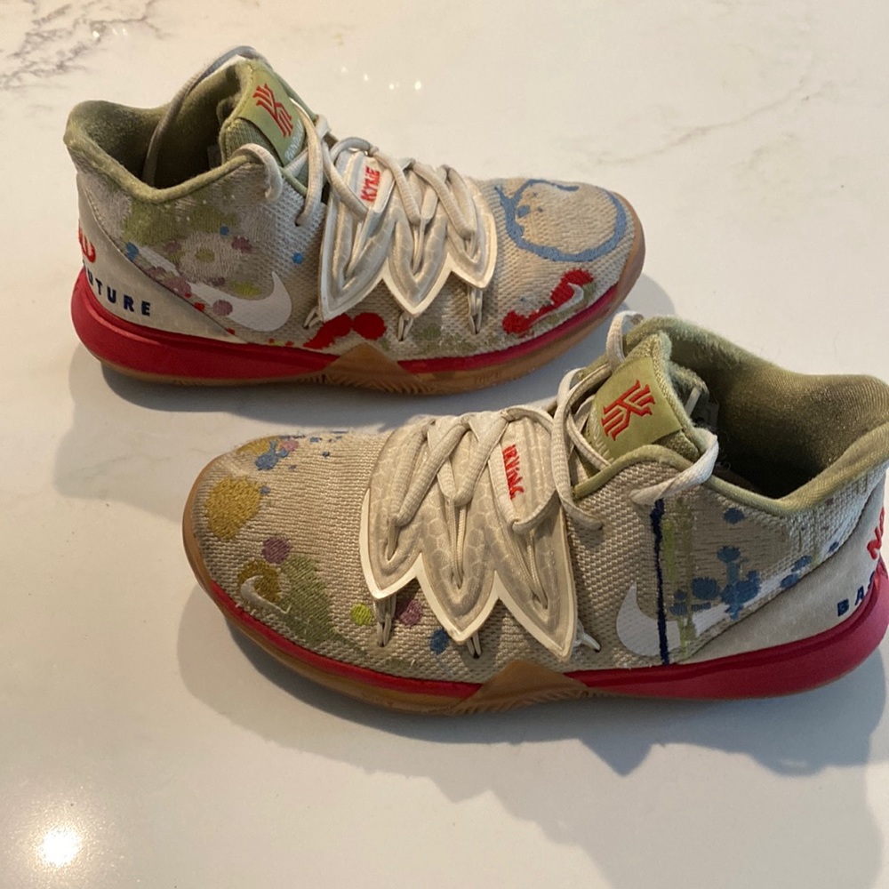 Kyrie Basketball Shoes